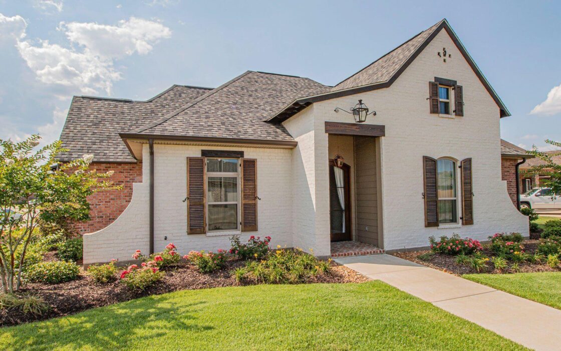 Apartment in 5816 E 12th St Margolin