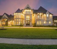 Apartment in 5816 E 12th St Margolin