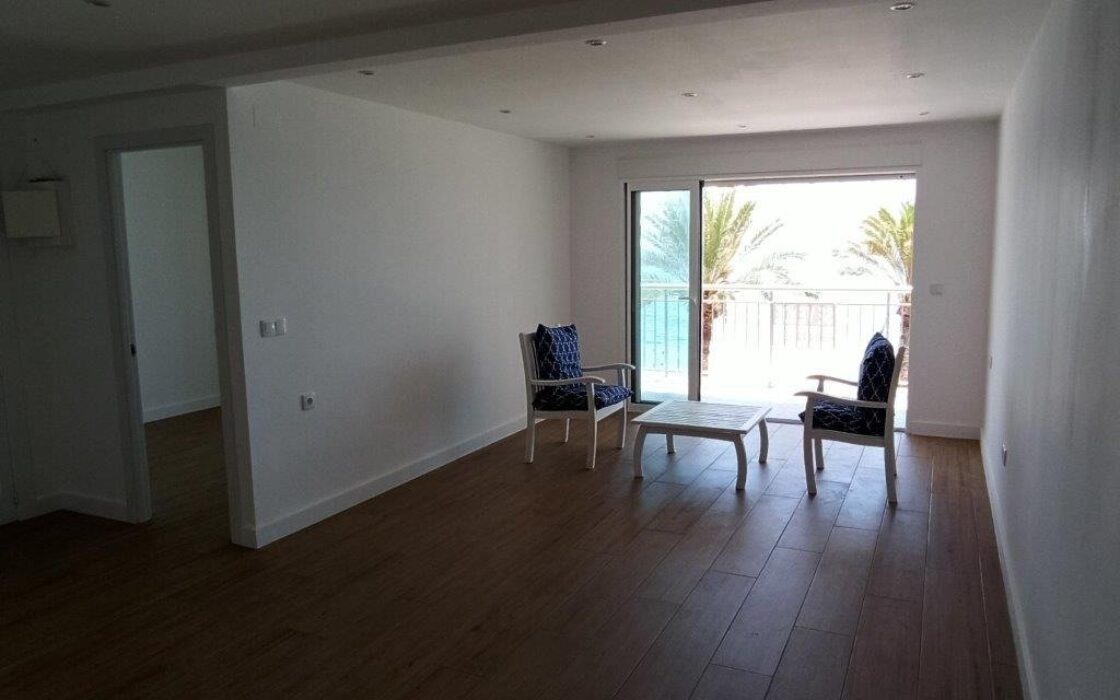 Апартамент 120 кв.м с видом на море в Торревьехе