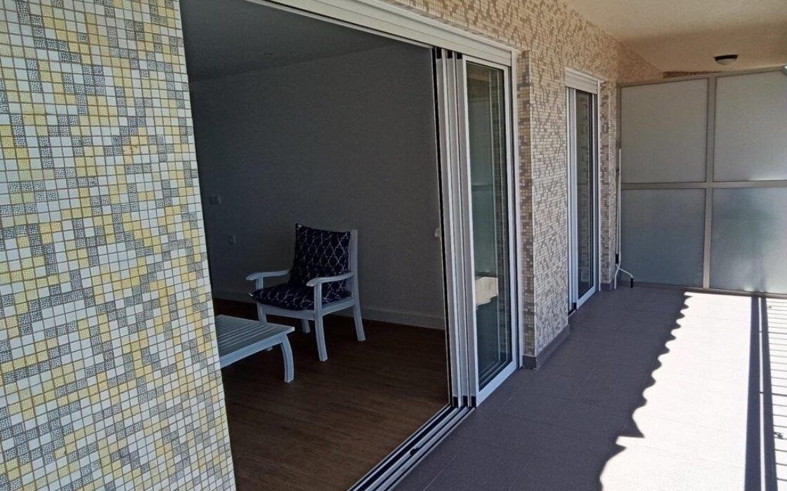 Апартамент 120 кв.м с видом на море в Торревьехе