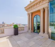 Элитный пентхаус с бассейном на Пасео-де-Грасия, Барселона