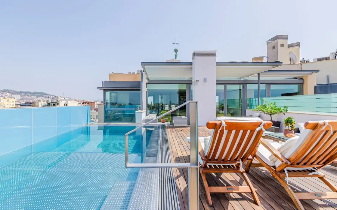 Элитный пентхаус с бассейном на Пасео-де-Грасия, Барселона