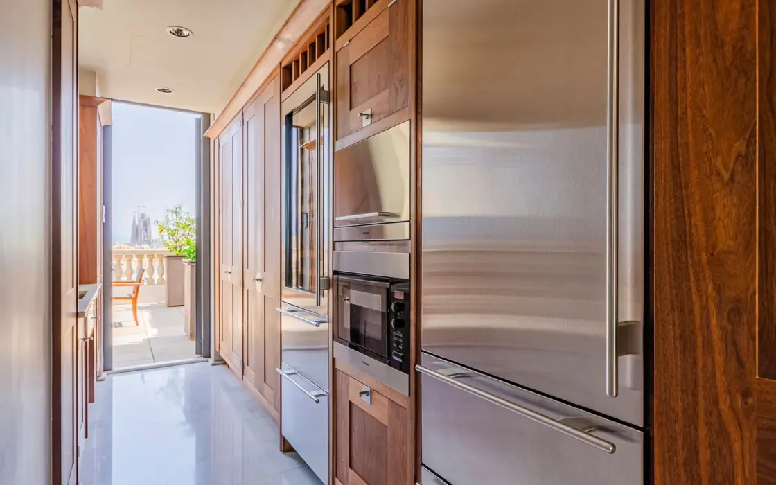 Элитный пентхаус с бассейном на Пасео-де-Грасия, Барселона