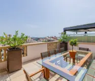 Элитный пентхаус с бассейном на Пасео-де-Грасия, Барселона