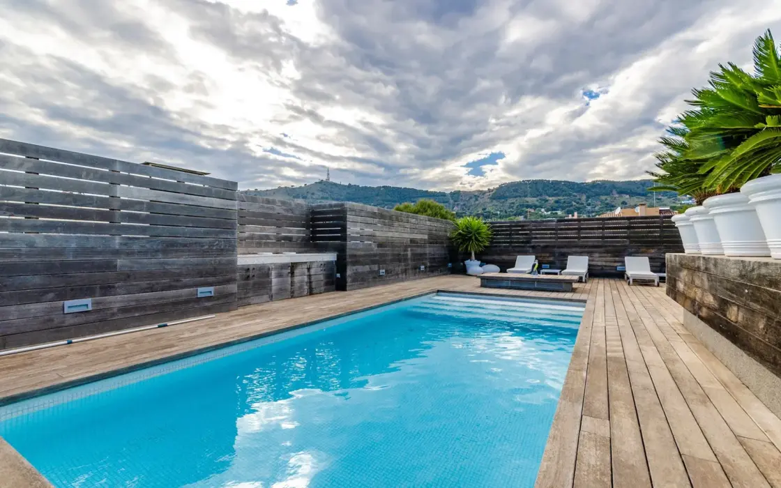 Пентхаус з терасою в Педральбесі, Барселона, 4 спальні