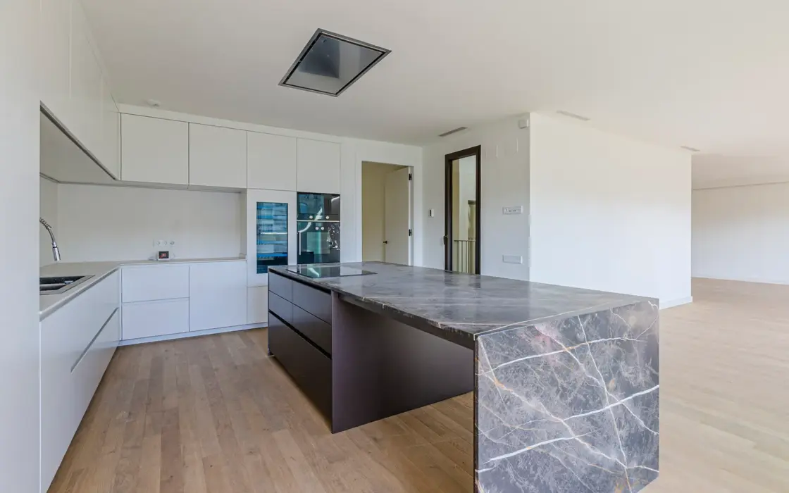 Квартира 260 кв.м на Пасео-де-Грасия в Барселоне с балконом