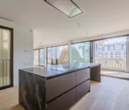 Квартира 260 кв.м на Пасео-де-Грасия в Барселоне с балконом