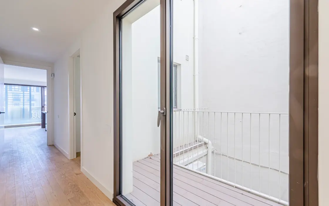 Квартира 260 кв.м на Пасео-де-Грасия в Барселоне с балконом