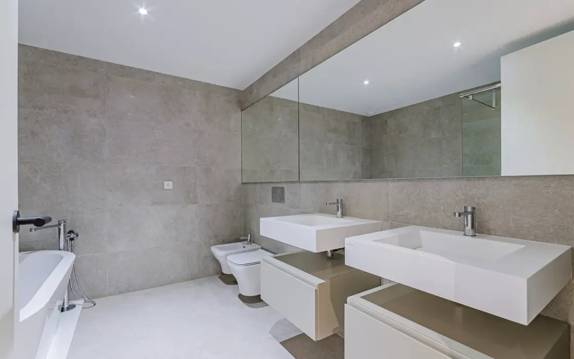 Квартира 260 кв.м на Пасео-де-Грасия в Барселоне с балконом