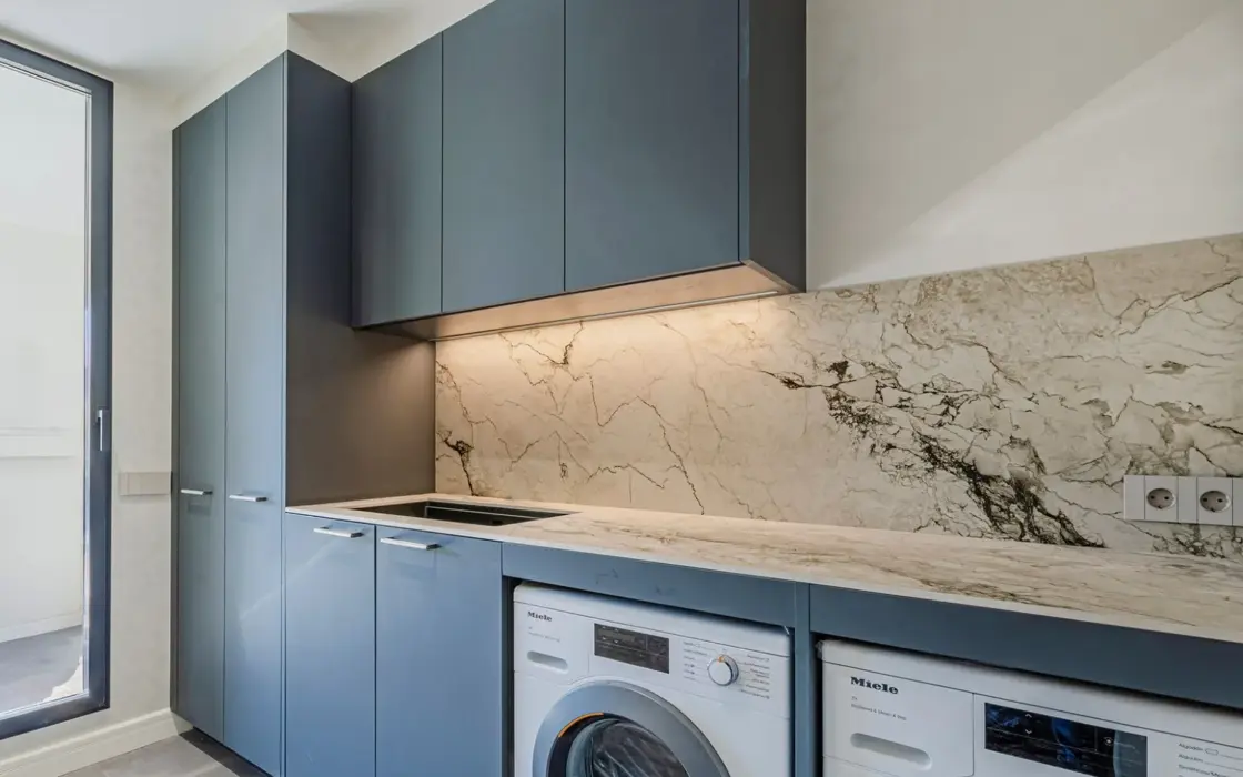 Пентхаус 289 кв.м с террасой в районе Гальвани Барселона