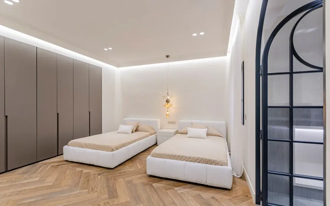 Пентхаус 289 кв.м с террасой в районе Гальвани Барселона