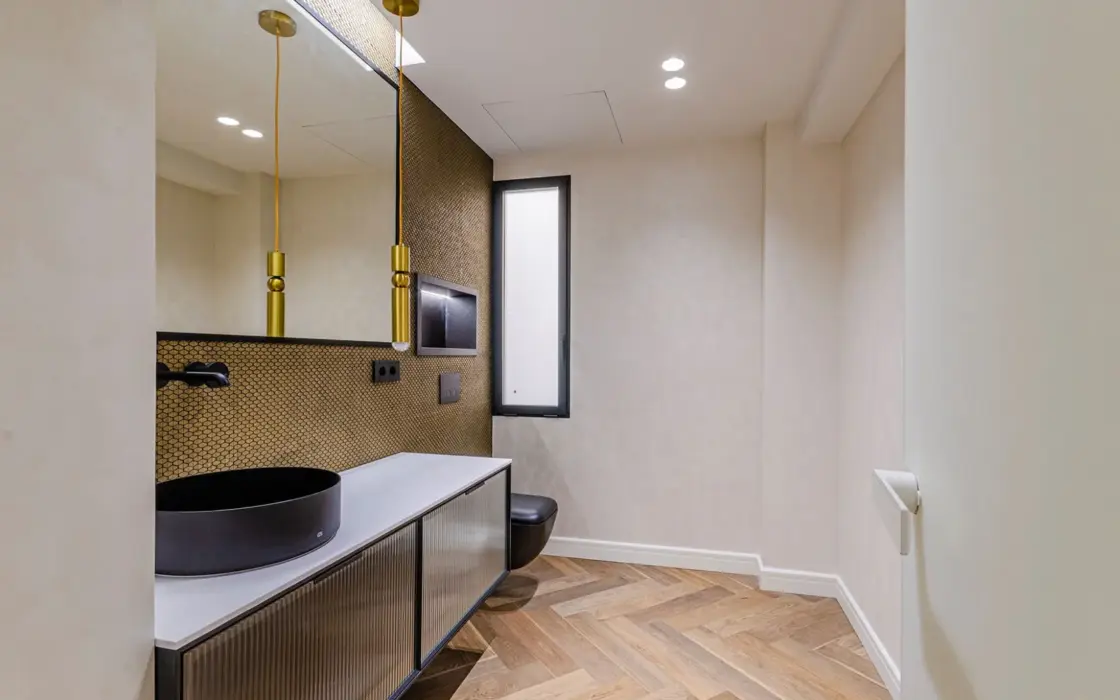 Пентхаус 289 кв.м с террасой в районе Гальвани Барселона