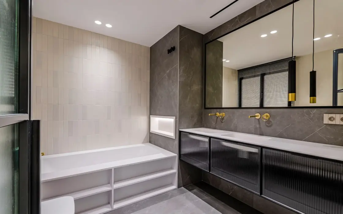 Пентхаус 289 кв.м с террасой в районе Гальвани Барселона