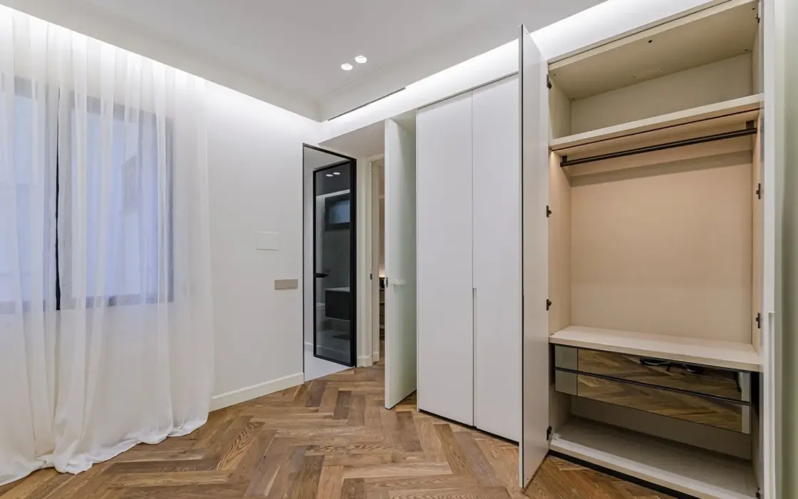 Пентхаус 289 кв.м с террасой в районе Гальвани Барселона