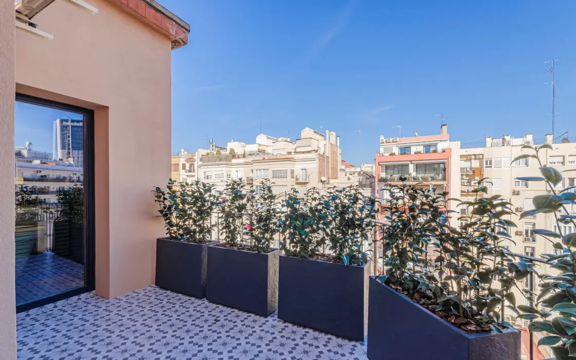 Пентхаус 289 кв.м с террасой в районе Гальвани Барселона