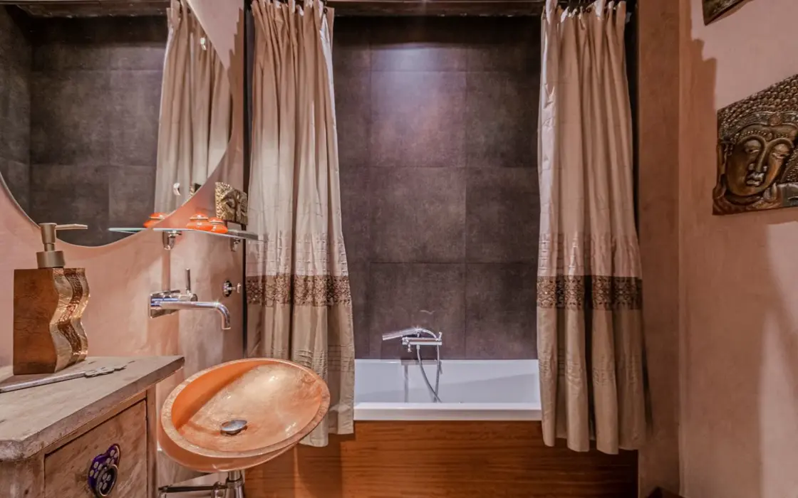 Дуплекс с террасой у Саграды Фамилия, Барселона 2 комнаты 94 кв.м