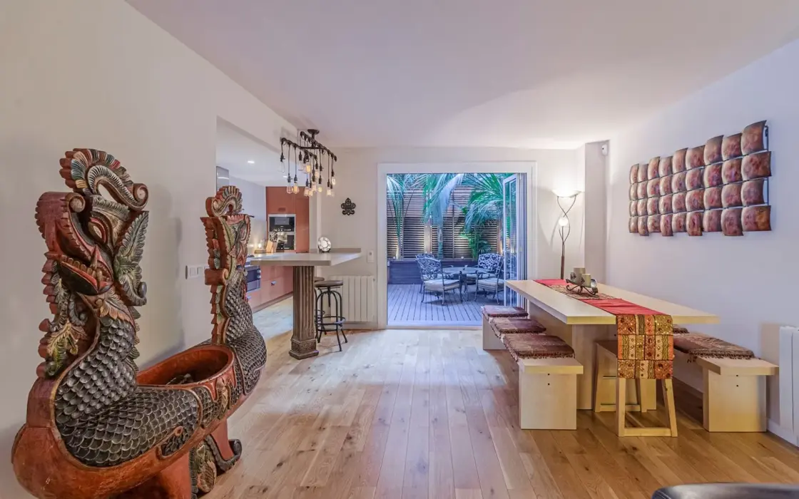 Дуплекс с террасой у Саграды Фамилия, Барселона 2 комнаты 94 кв.м