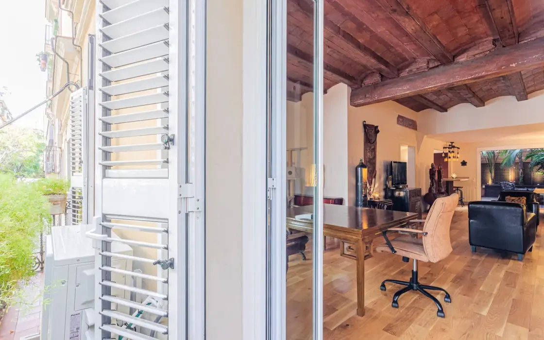 Дуплекс с террасой у Саграды Фамилия, Барселона 2 комнаты 94 кв.м