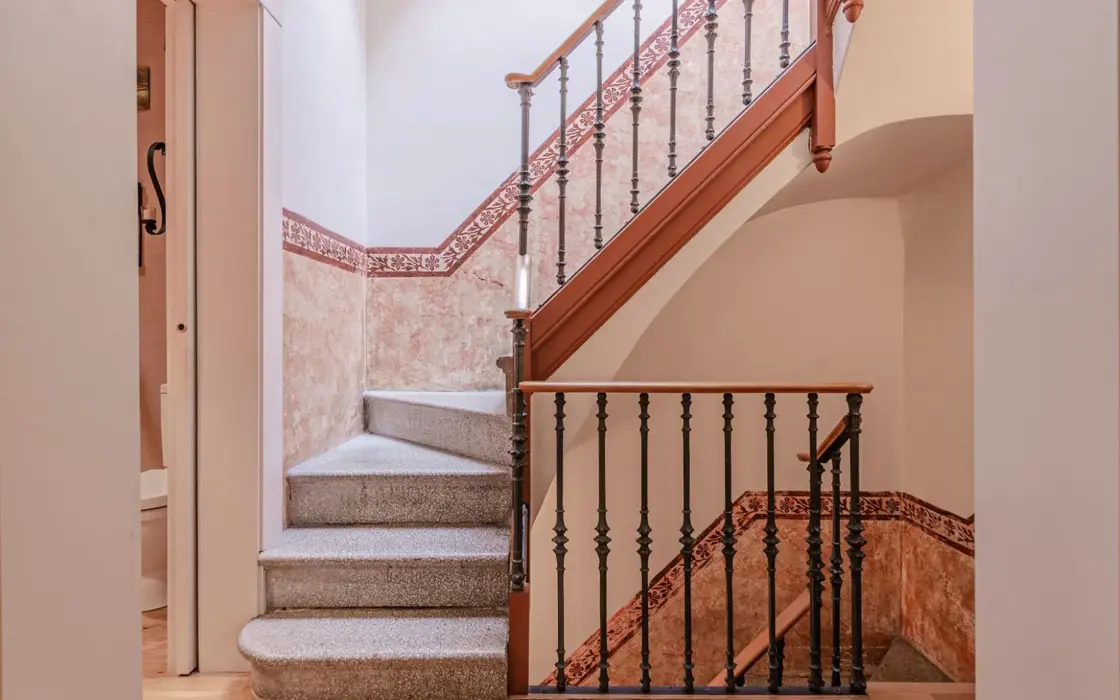 Дуплекс с террасой у Саграды Фамилия, Барселона 2 комнаты 94 кв.м