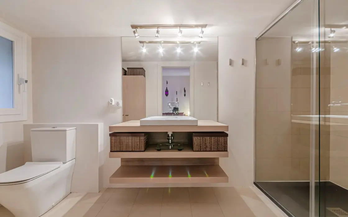 Дуплекс с террасой у Саграды Фамилия, Барселона 2 комнаты 94 кв.м