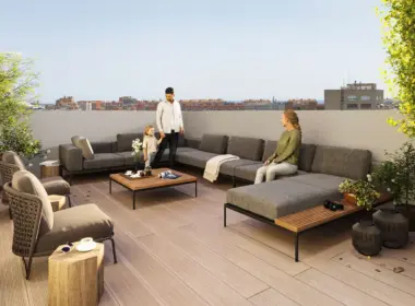 Новейший пентхаус 110 кв.м с террасой в Побле Ноу у моря