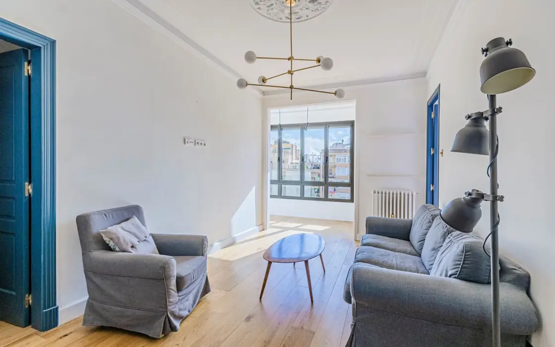 Квартира после ремонта в Эшампле, Барселона, 4 комнаты