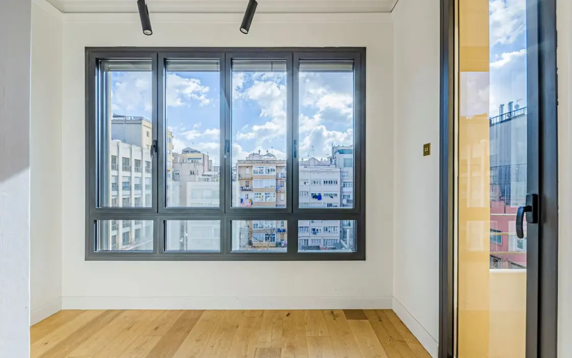 Квартира после ремонта в Эшампле, Барселона, 4 комнаты