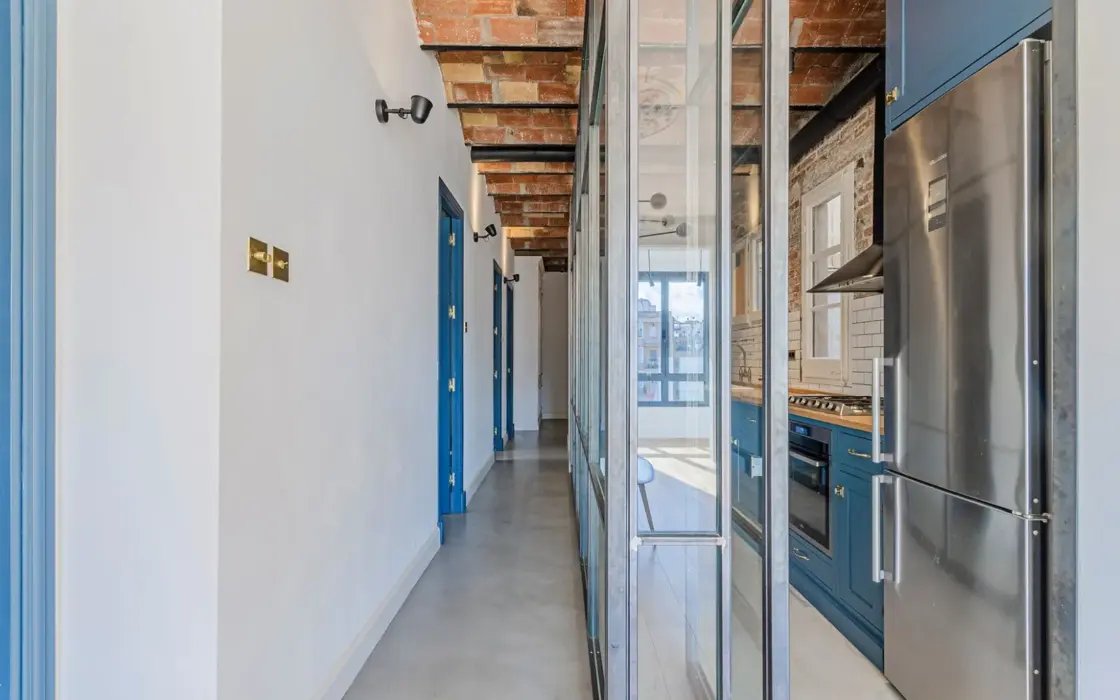 Квартира после ремонта в Эшампле, Барселона, 4 комнаты