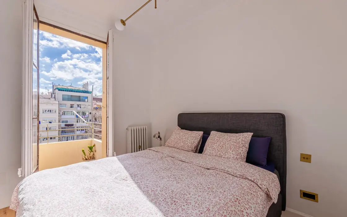 Квартира после ремонта в Эшампле, Барселона, 4 комнаты