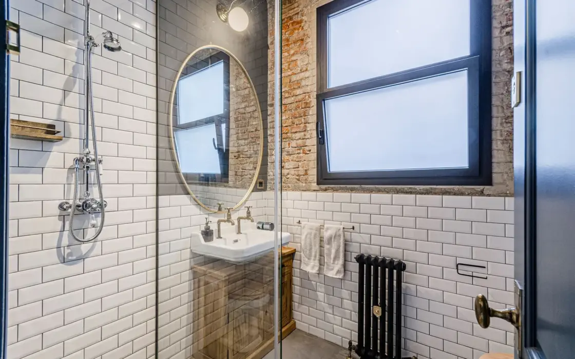 Квартира после ремонта в Эшампле, Барселона, 4 комнаты