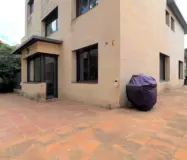 Вілла з басейном у престижній Саррії, 454 кв.м, Барселона