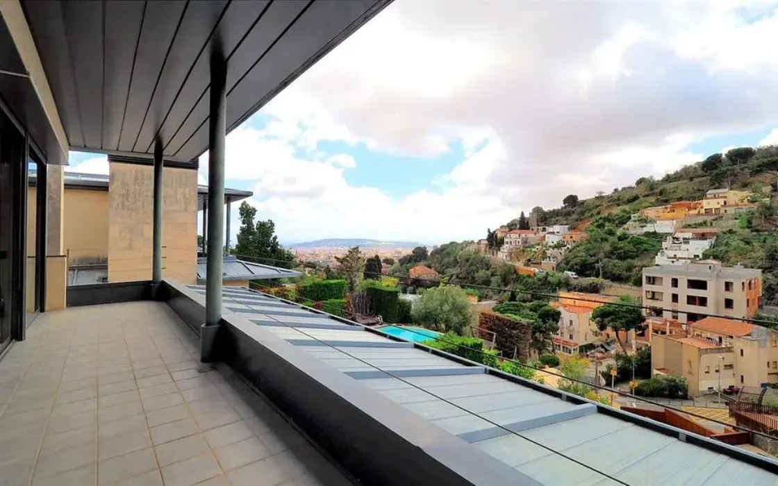 Вілла з басейном у престижній Саррії, 454 кв.м, Барселона