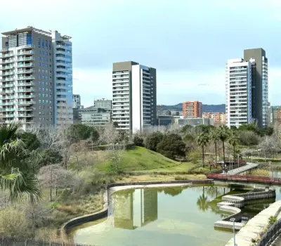 Квартира 103 кв.м на первой линии моря в Барселоне с террасой