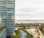 Квартира 100 кв.м з терасою та видом на море в Барселоні