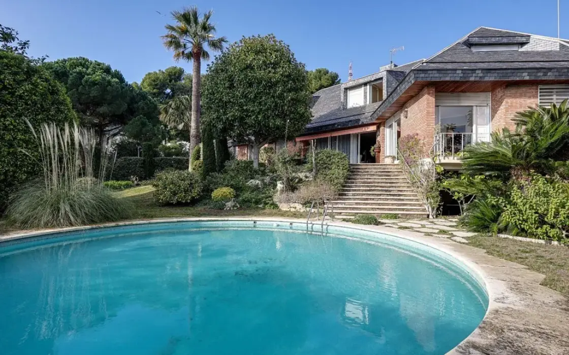 Елітний особняк в Педральбесі, Барселона, 10 спалень, тераса