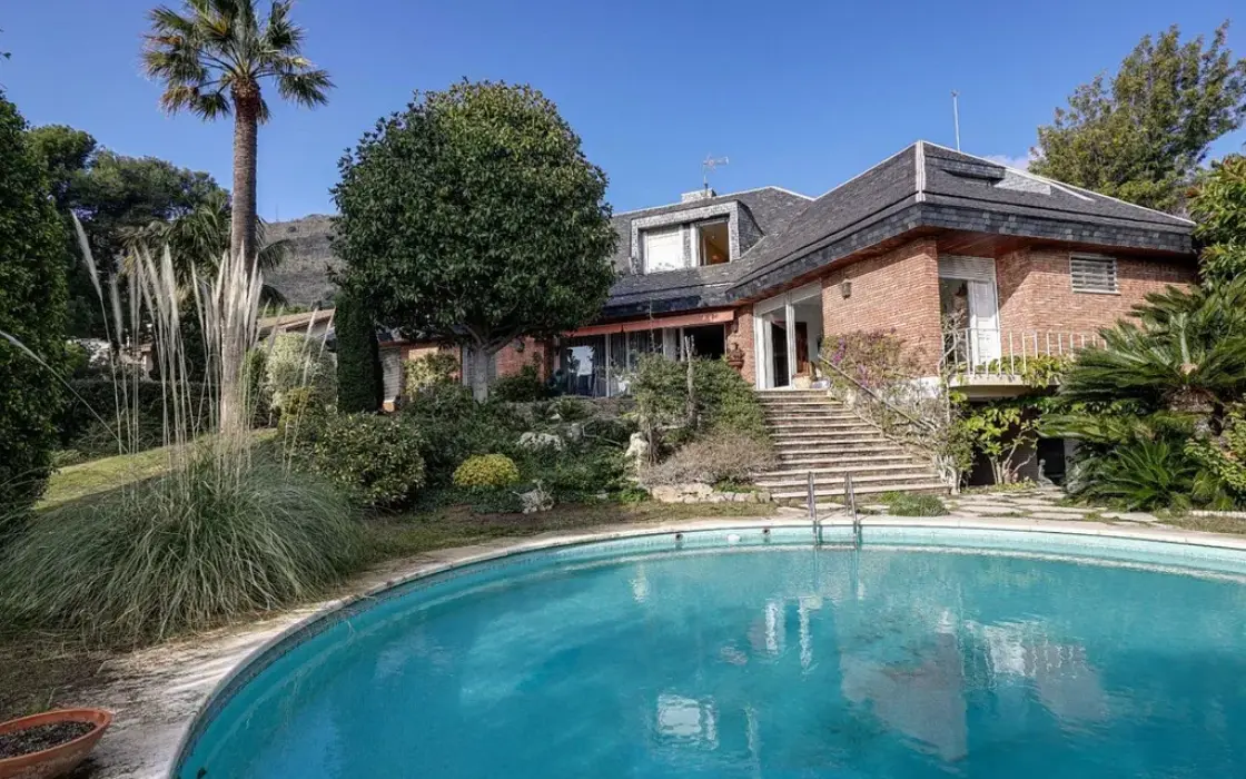 Елітний особняк в Педральбесі, Барселона, 10 спалень, тераса