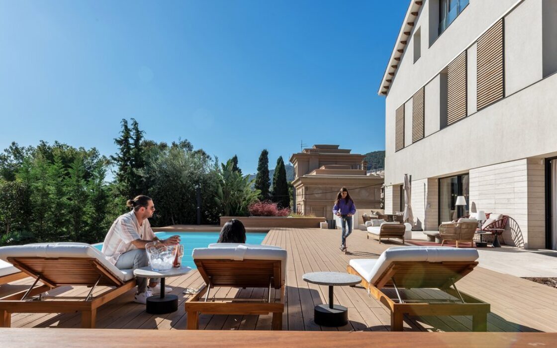 Особняк в Саррії, Барселона, 3 спальні, з басейном