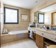 Вілла з терасою в Барселоні, район Саррія-Сант Жервасі