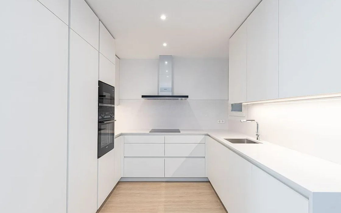 Стильные апартаменты с террасой в центре Барселоны 3 комнаты