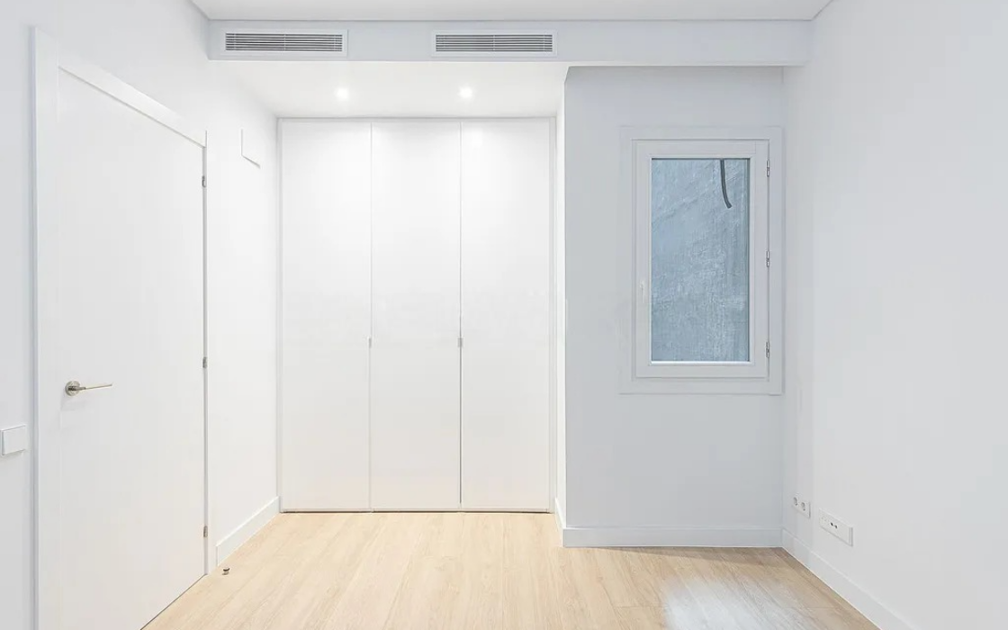 Стильные апартаменты с террасой в центре Барселоны 3 комнаты