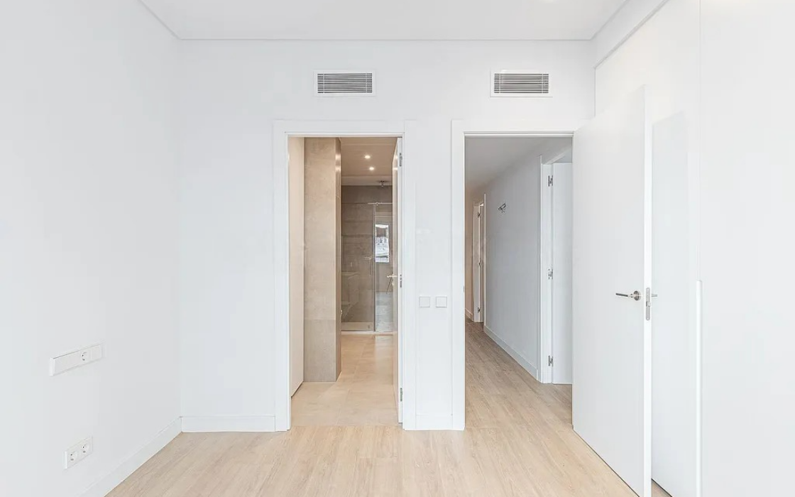 Стильные апартаменты с террасой в центре Барселоны 3 комнаты