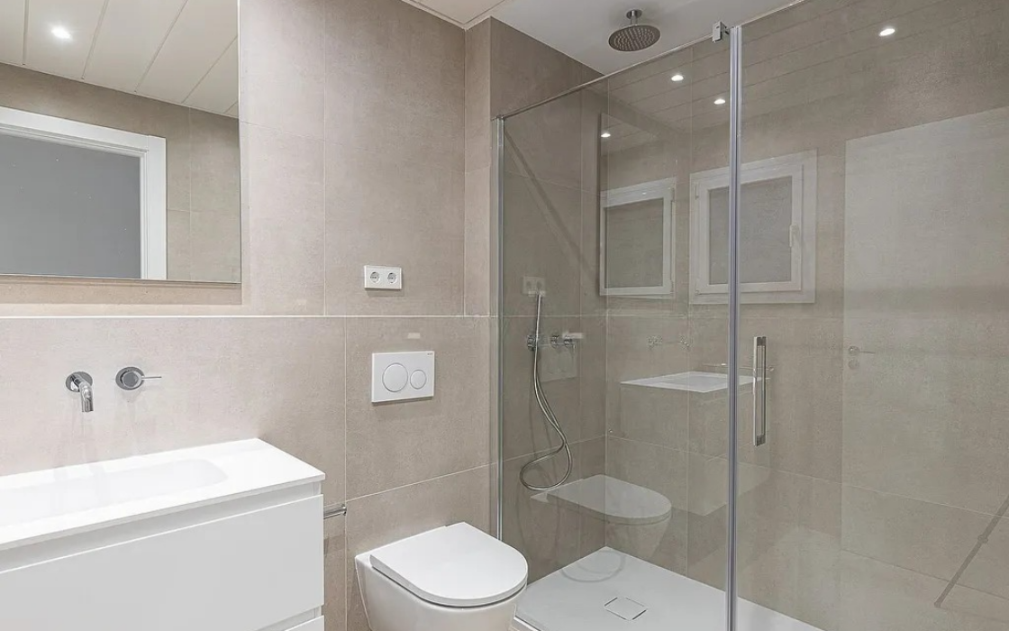 Стильные апартаменты с террасой в центре Барселоны 3 комнаты