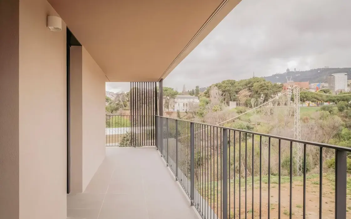 Квартири з терасами в новому ЖК Барселона, 1-4 спальні