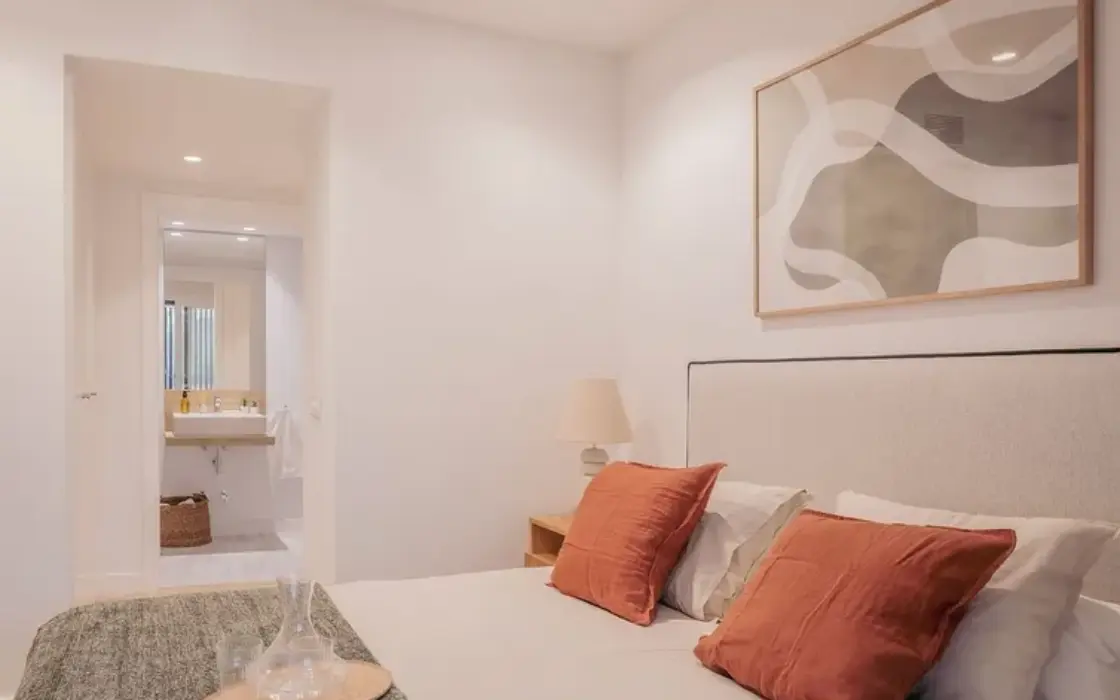 Квартири з терасами в новому ЖК Барселона, 1-4 спальні