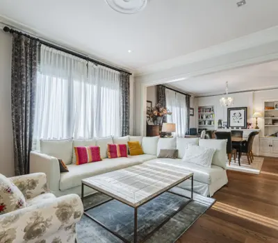 Просторная квартира в Барселоне 226 кв.м с террасой