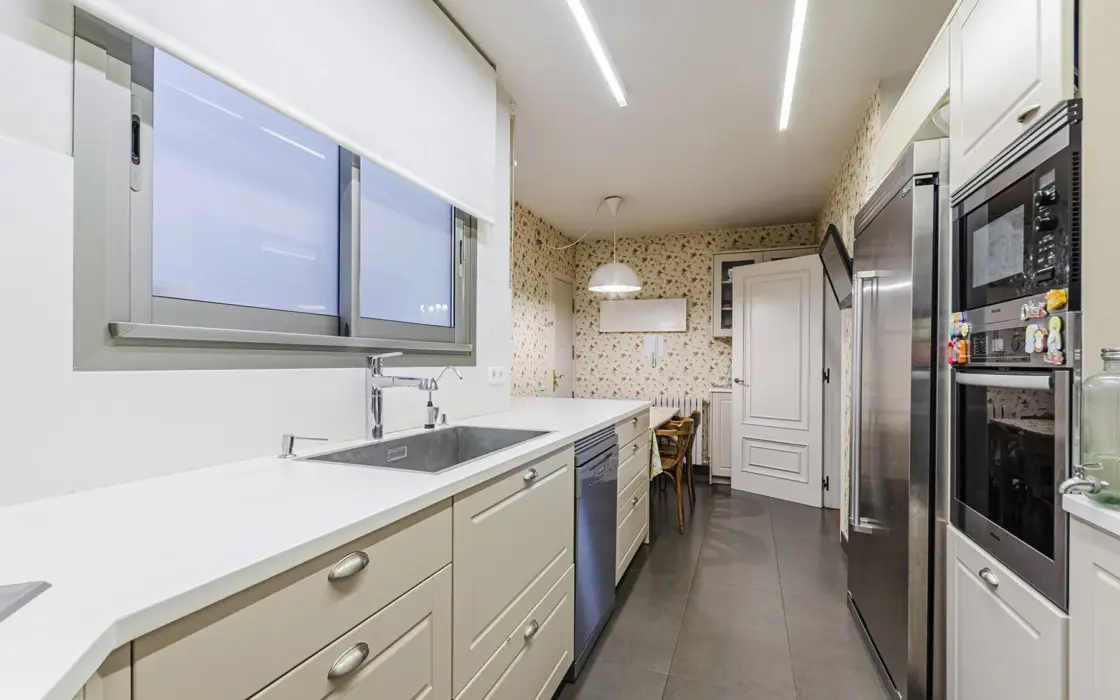 Просторная квартира в Барселоне 226 кв.м с террасой