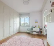 Просторная квартира в Барселоне 226 кв.м с террасой