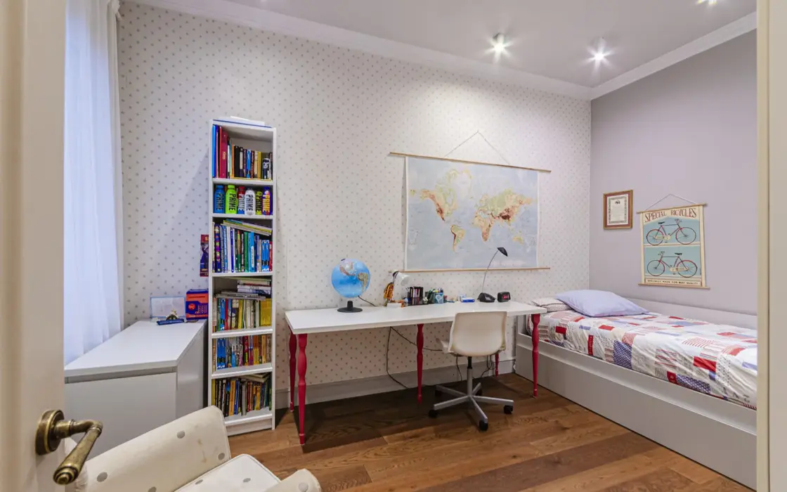 Просторная квартира в Барселоне 226 кв.м с террасой