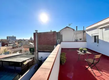 Пентхаус с террасой и видом на море в Барселоне 52 кв.м