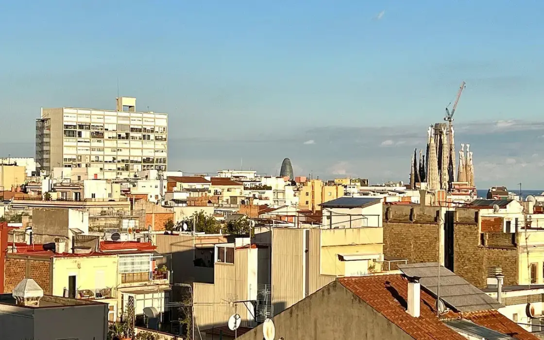 Пентхаус с террасой и видом на море в Барселоне 52 кв.м